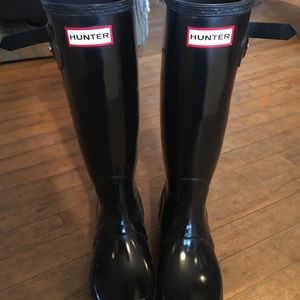 Original tall glossy Hunter boots